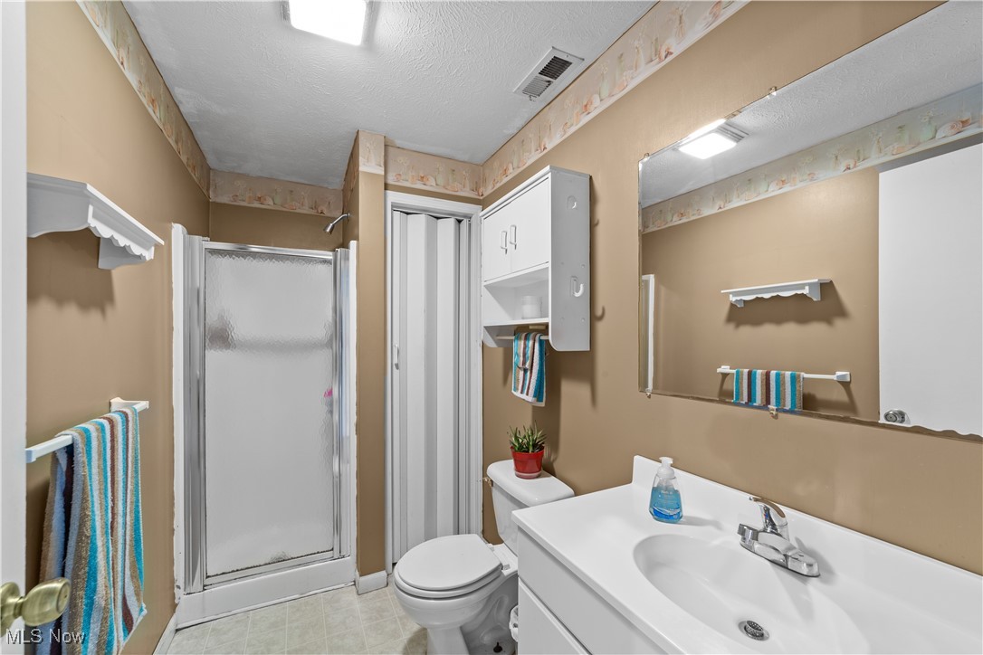 2376 W Wallings Road, Broadview Heights, Ohio image 12
