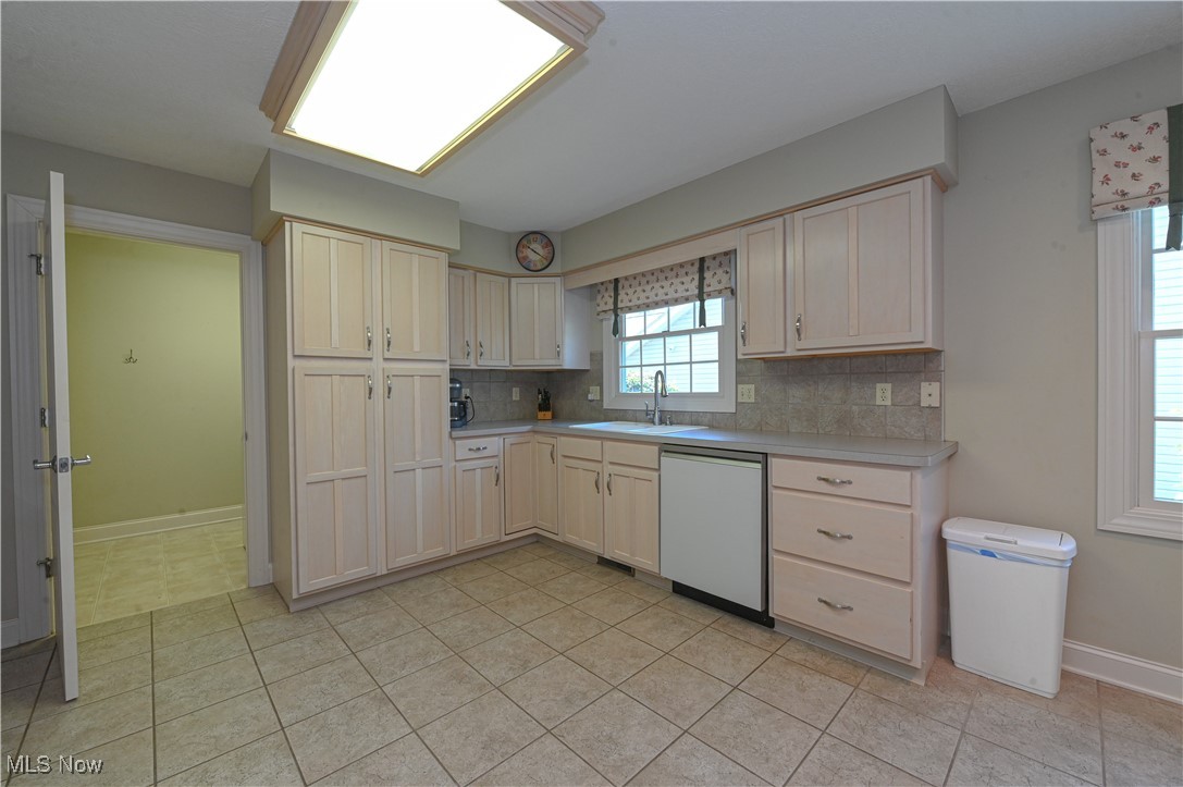 46 Hidden Pond Drive, Doylestown, Ohio image 8