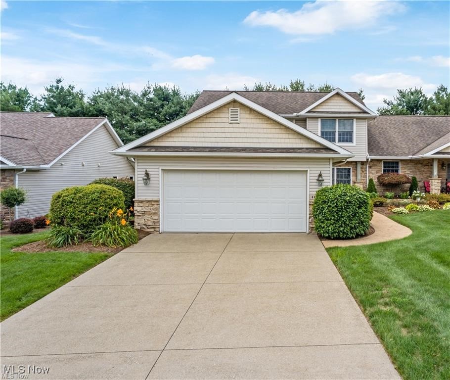 46 Hidden Pond Drive, Doylestown, Ohio image 1
