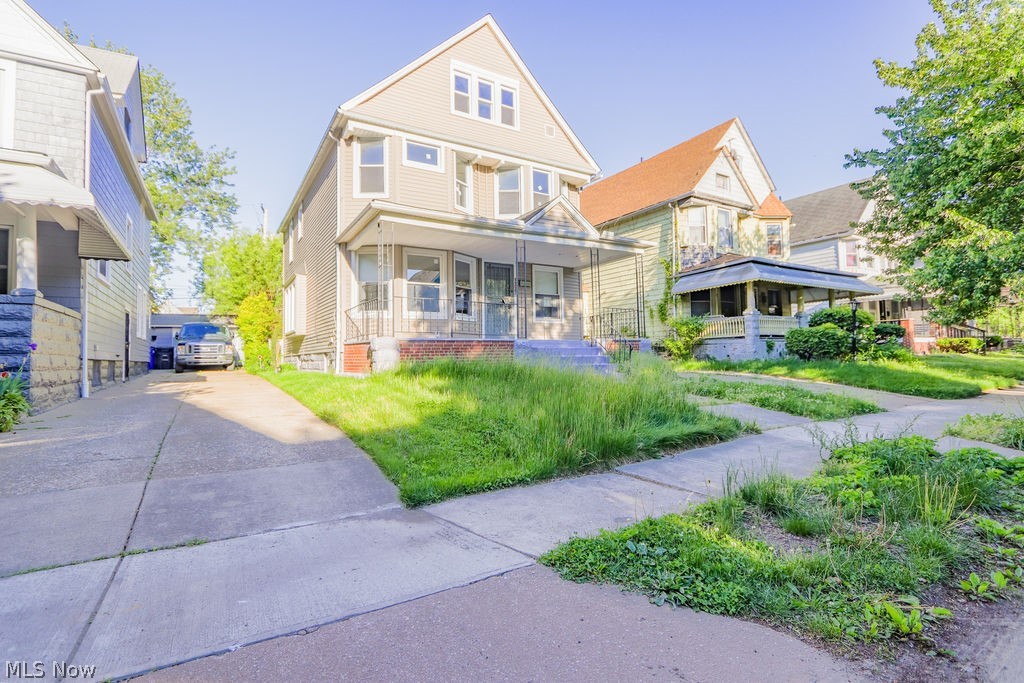 1337 E 84th Street