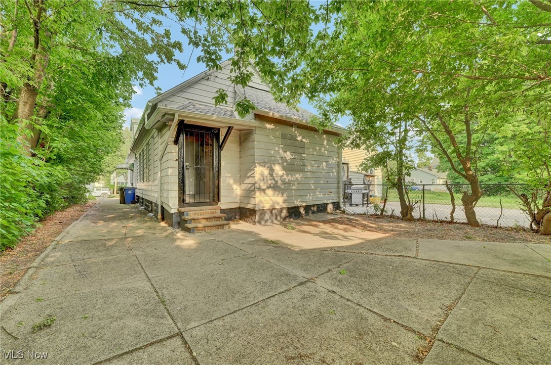 Hubbard Cook - Residential Income