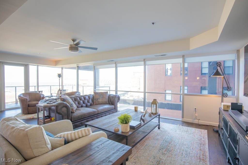 Pinnacle Condo - Residential Lease