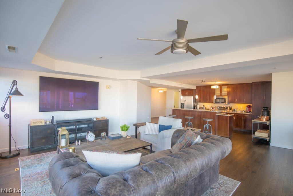 Pinnacle Condo - Residential Lease