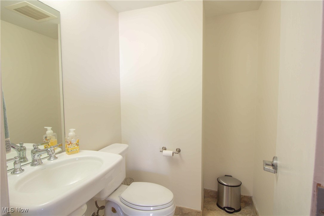 Pinnacle Condo - Residential Lease