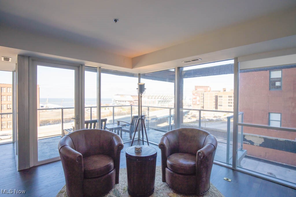 Pinnacle Condo - Residential Lease