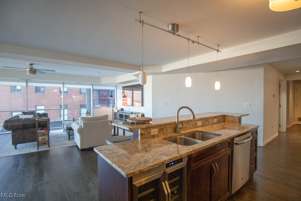 Pinnacle Condo - Residential Lease