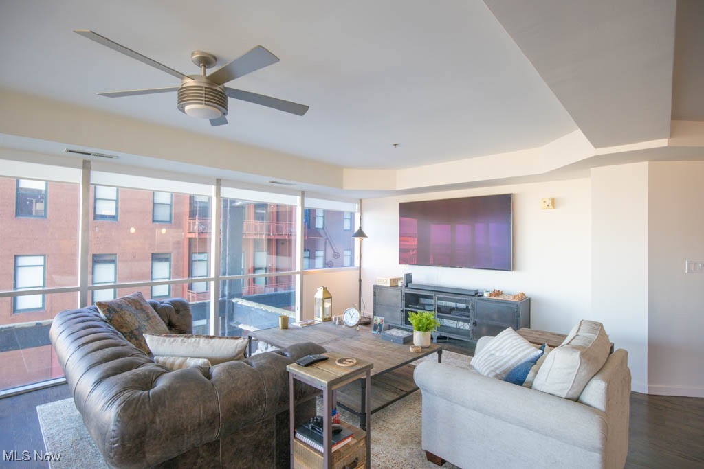 Pinnacle Condo - Residential Lease