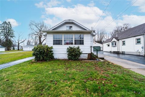 Homes For Sale - 1633 Wakefield Avenue<br/> Mahoning County, Youngstown, OH 44514