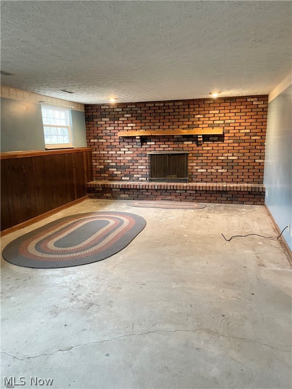 Broken Fence Estate #4 - Residential