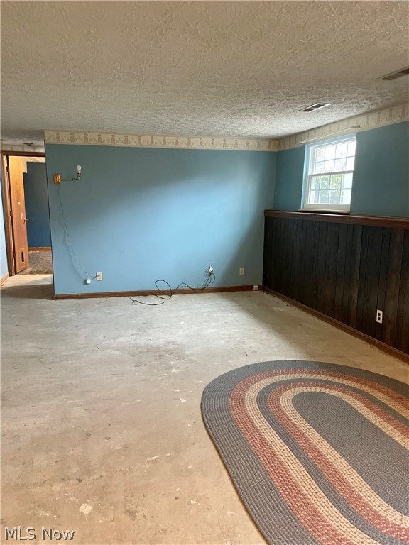 Broken Fence Estate #4 - Residential