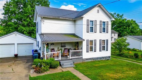 Homes For Sale - 418 E Tuscarawas Avenue<br/> Gnadenhutten, OH 44629