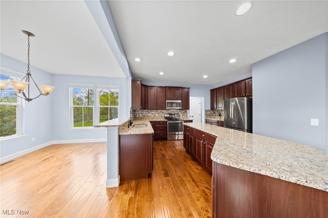 3241 Bent Oak Circle, Medina, Ohio image 9