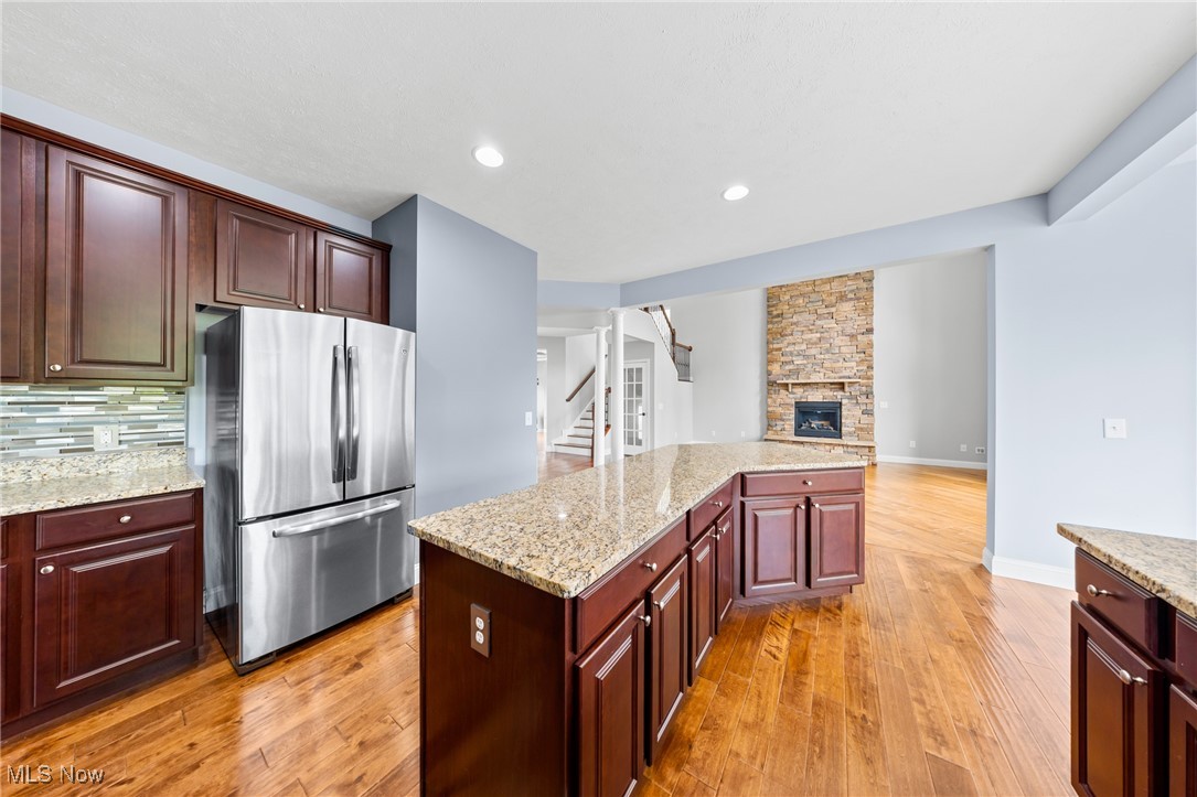 3241 Bent Oak Circle, Medina, Ohio image 8