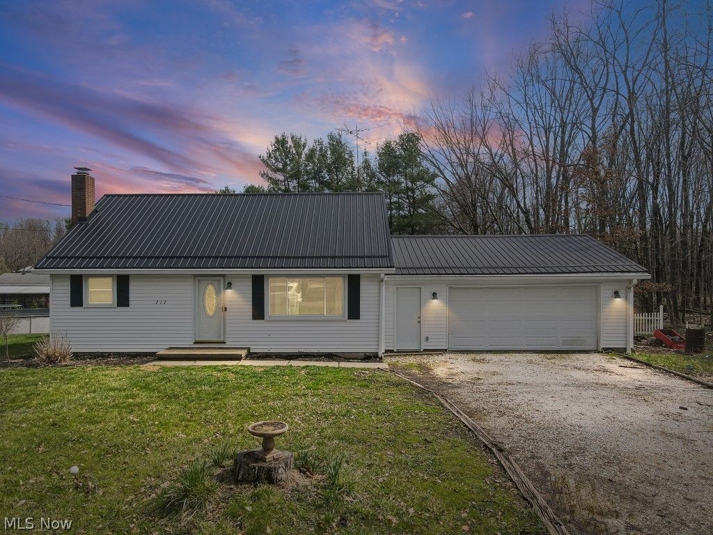 Photo of 212 Case Road, Beloit, OH 44609 (MLS # 5199287)