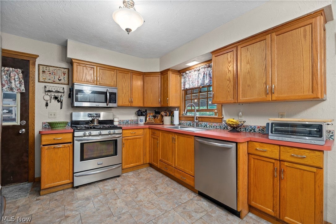 749 Glantz Drive