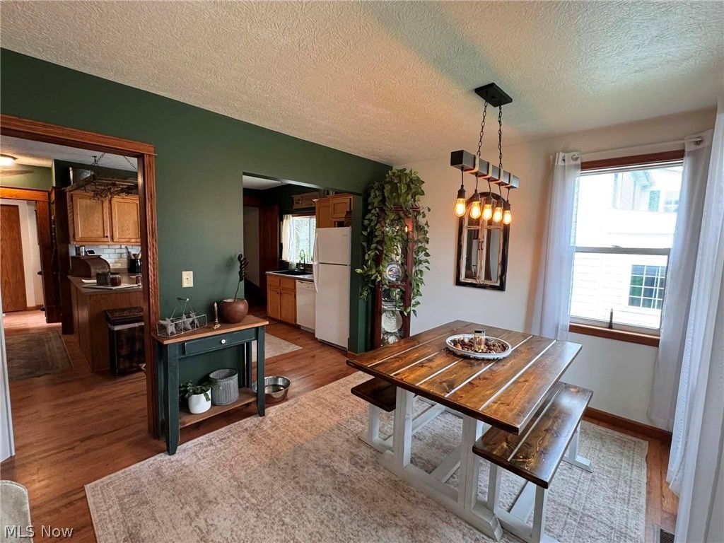 Photo of 144 2nd Street SE, Carrollton, OH 44615 (MLS # 5201095)