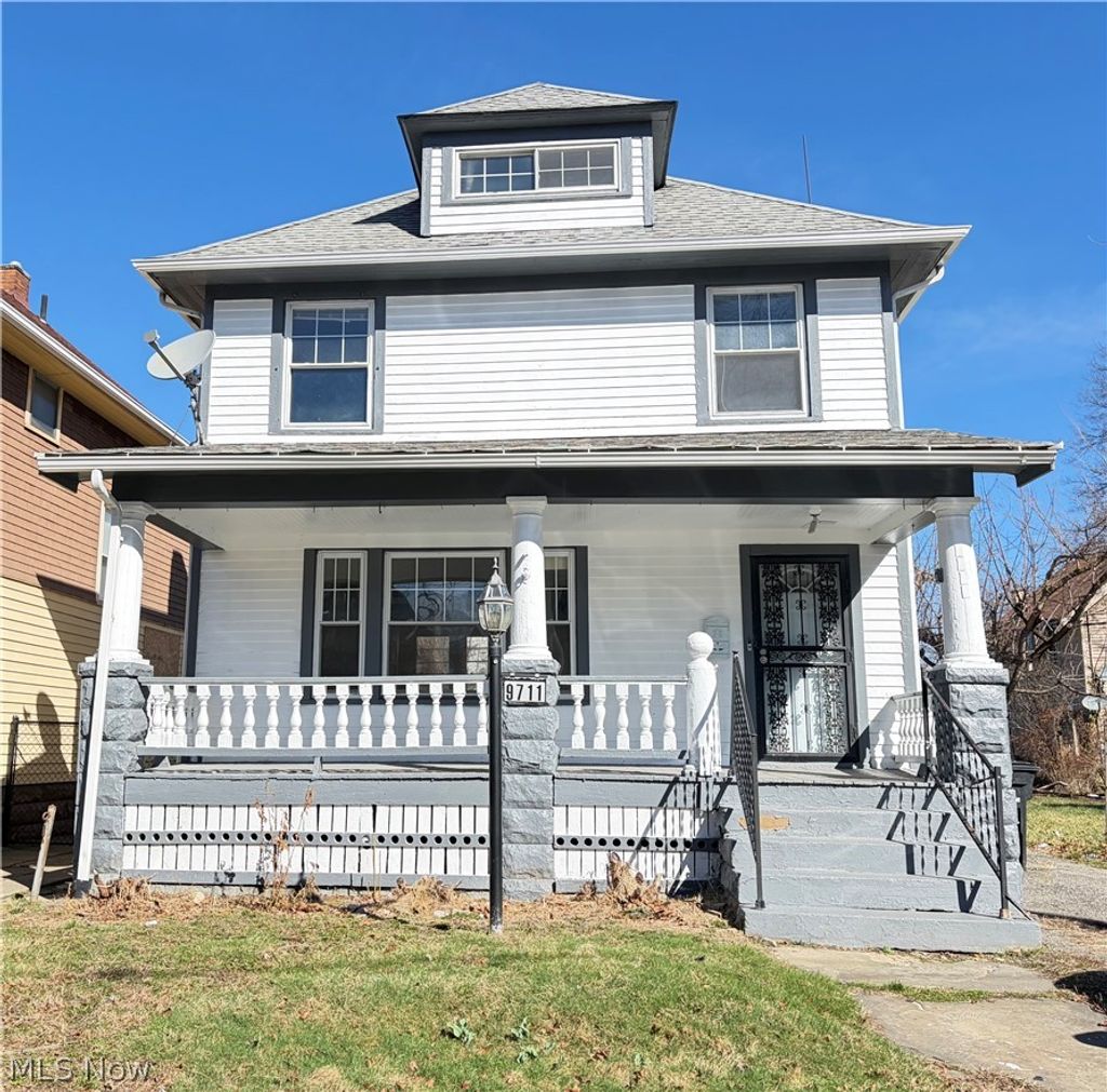 Photo of 9711 Parmelee Avenue, Cleveland, OH 44108 (MLS # 5192441)