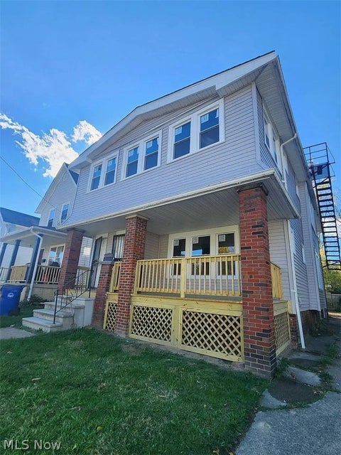 Multifamily For Rent - 3658 E 143rd Street #UPPER<br/> Cleveland, OH 44120