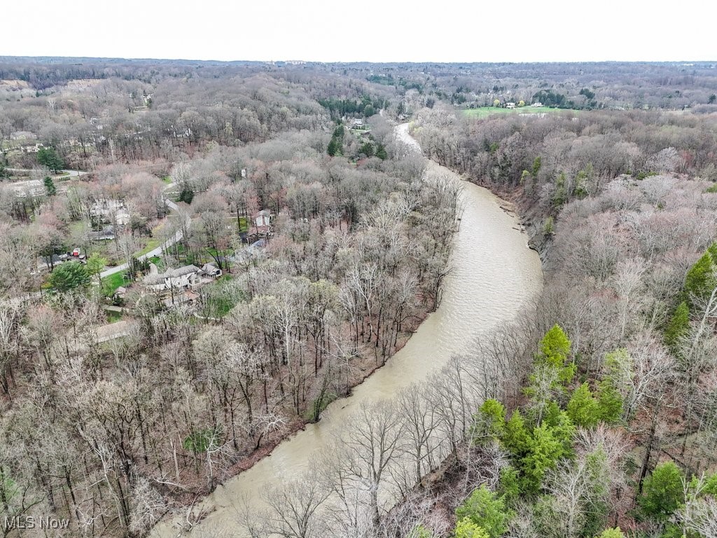 Kirtland, Ohio 44094, United States, 4 Bedrooms Bedrooms, ,3 BathroomsBathrooms,Residential,Contingent,102200