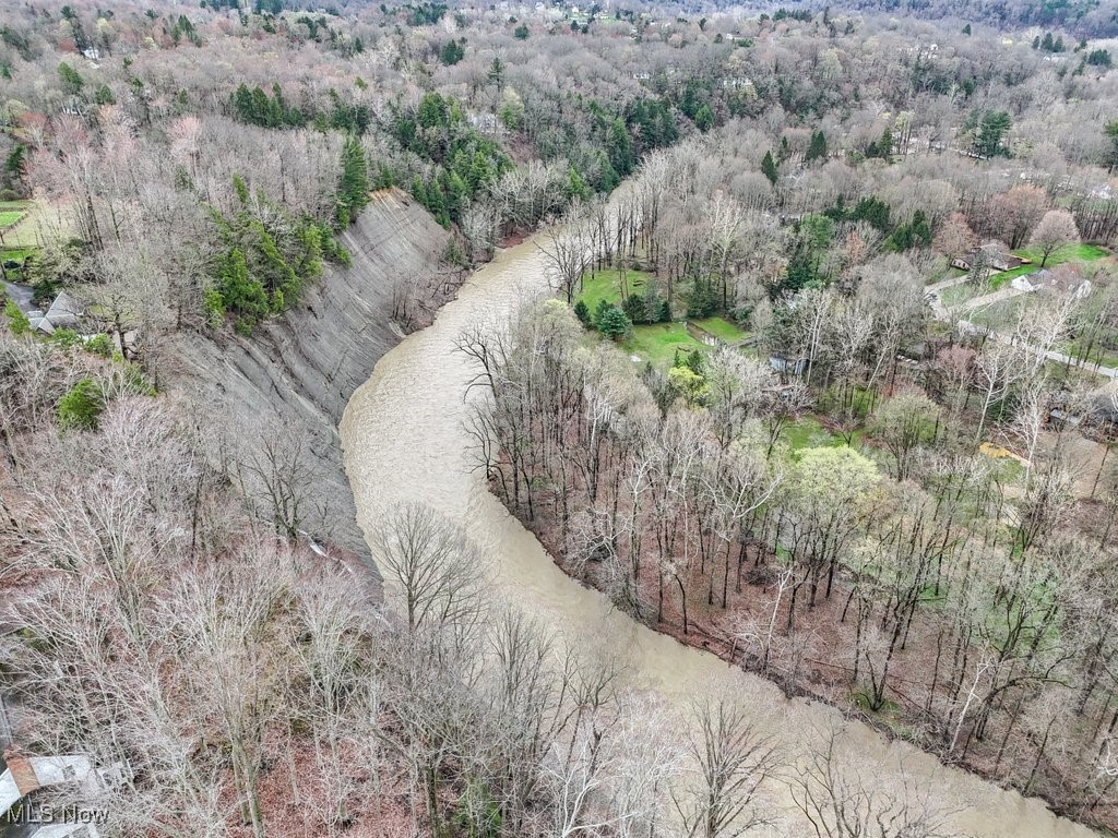 Kirtland, Ohio 44094, United States, 4 Bedrooms Bedrooms, ,3 BathroomsBathrooms,Residential,Contingent,102200