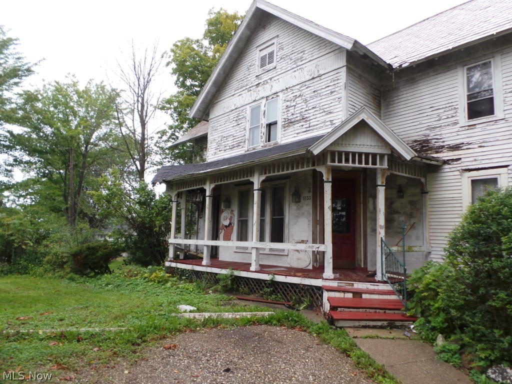 Briar Root Manor - Residential