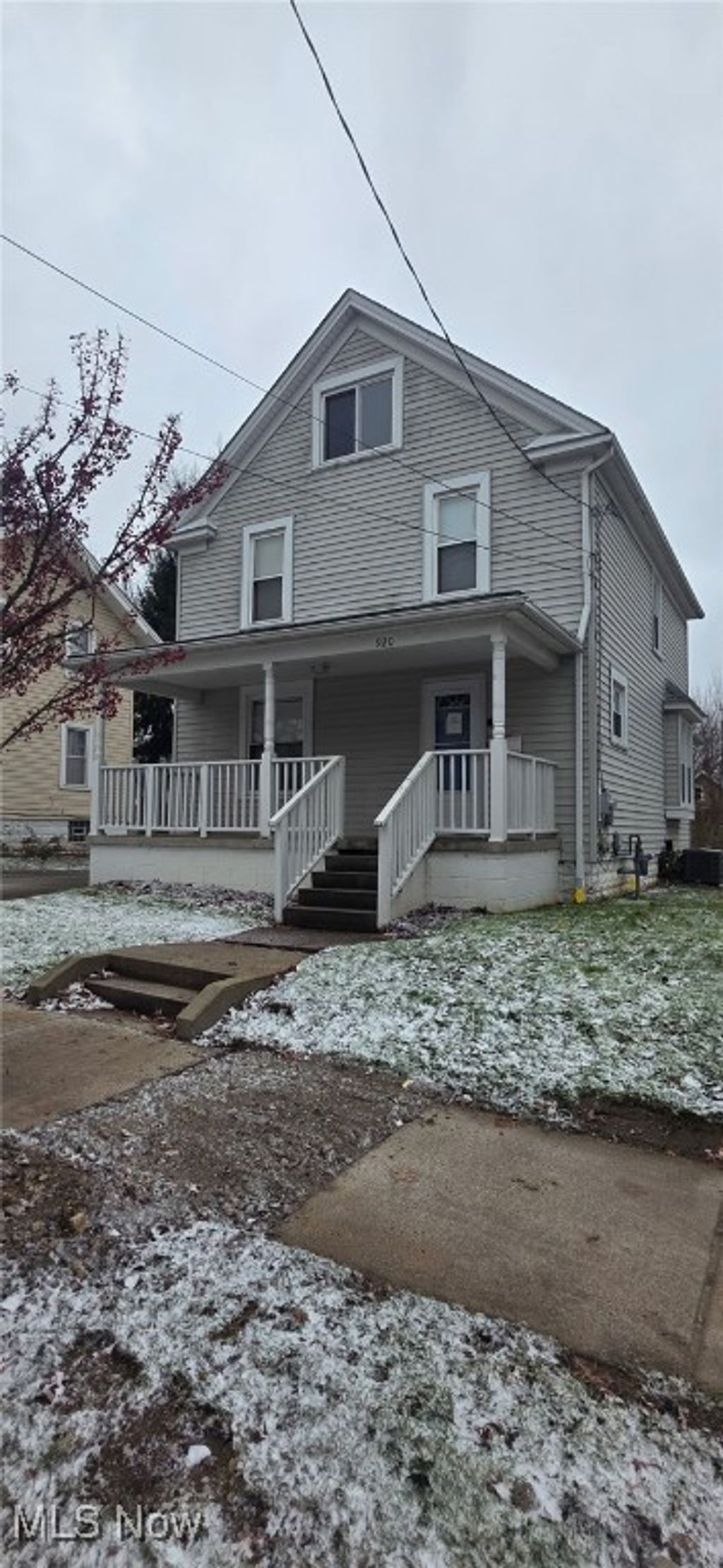 Photo of 920 Redfern Avenue, Akron, OH 44314 (MLS # 5177980)