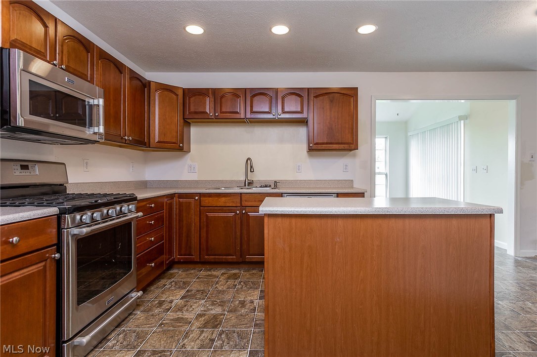 Meadow Lakes Sub - Residential