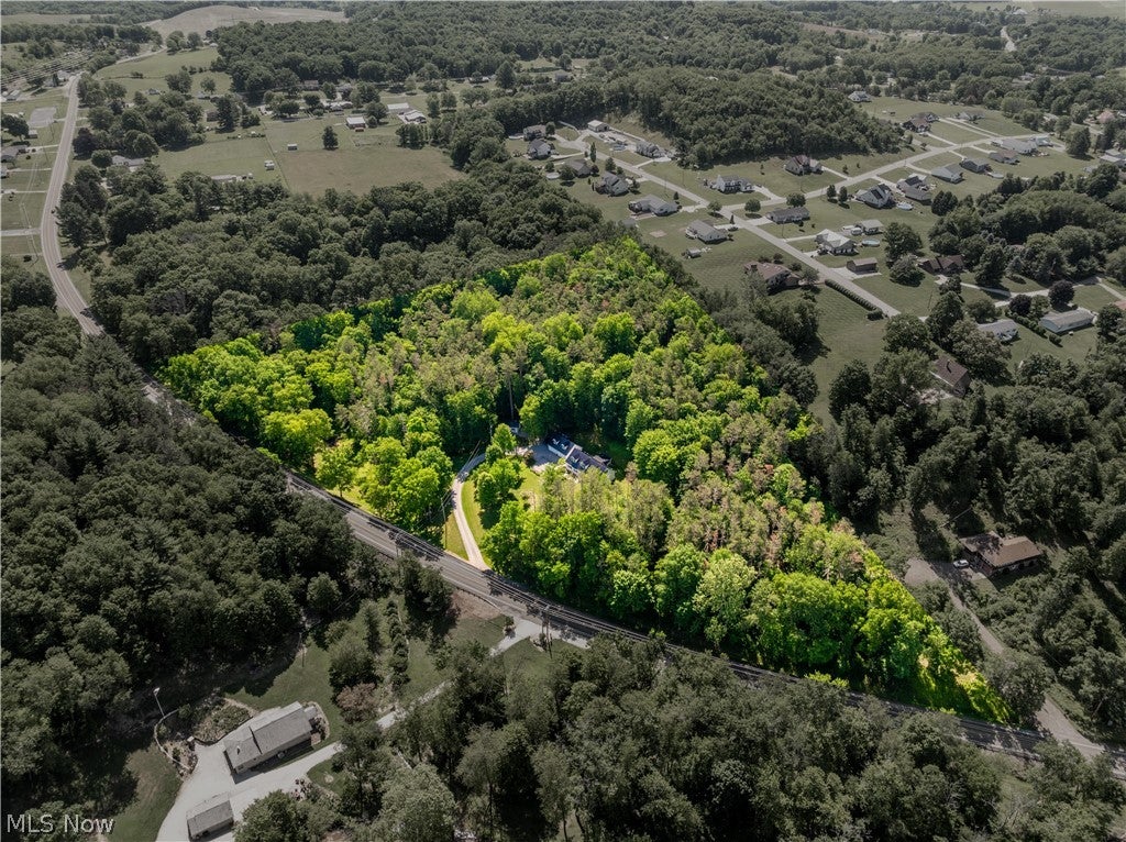 Photo of 270 Salineville Road NE, Carrollton, OH 44615 (MLS # 5223775)