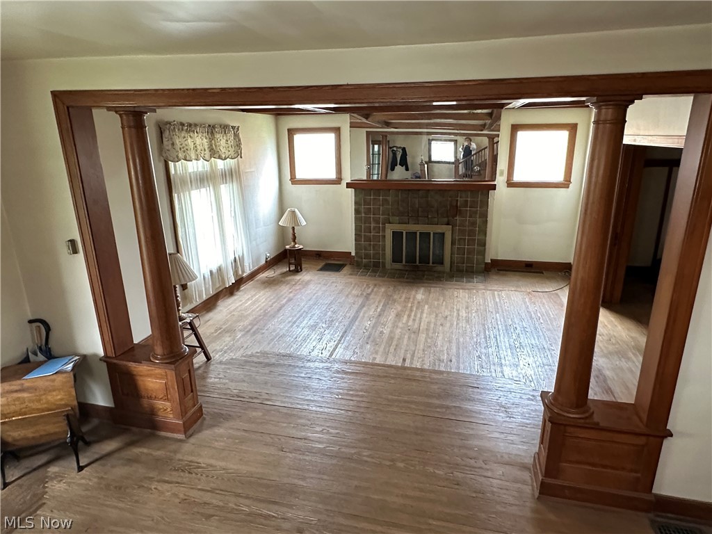 543 Labelle 40x110 - Residential