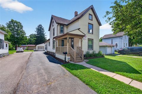 Homes For Sale - 267 King Street<br/> Ravenna, OH 44266