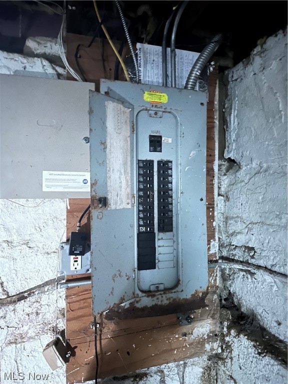 Deming Bros Cos - Residential