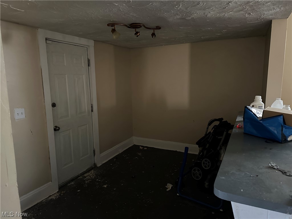 Deming Bros Cos - Residential