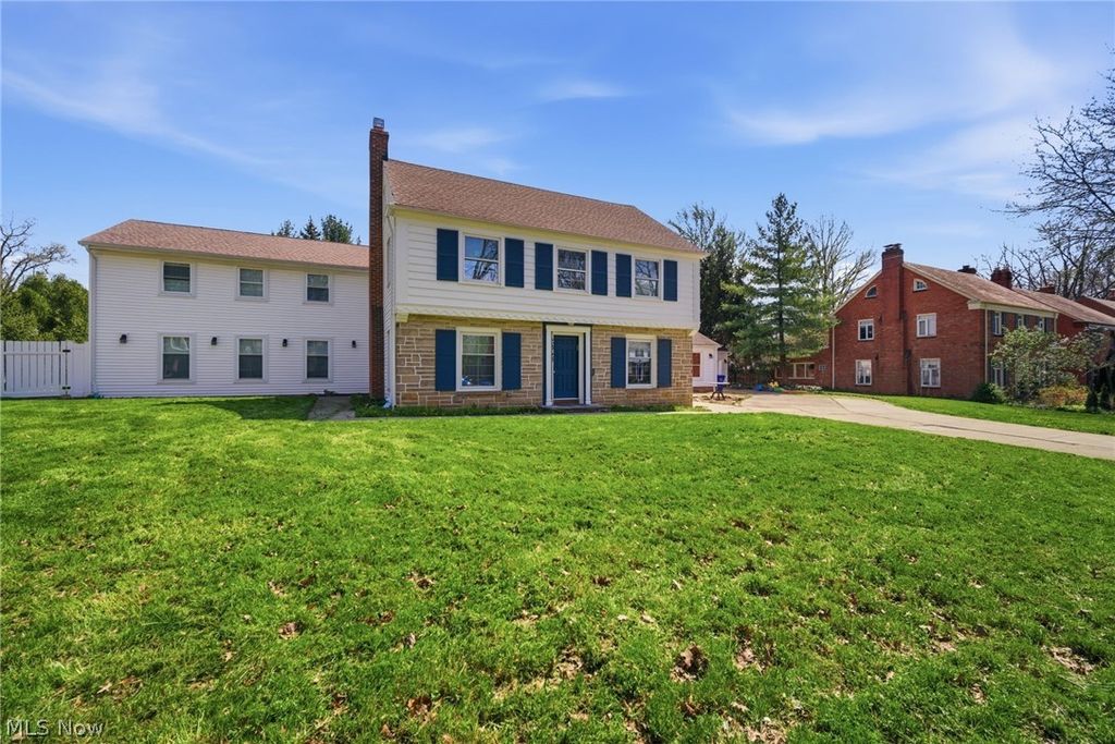 Photo of 2343 Miramar Boulevard, University Heights, OH 44118 (MLS # 5212931)