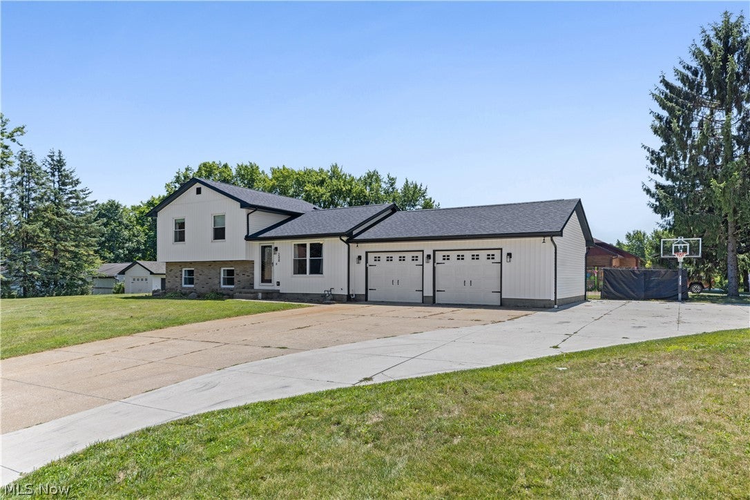 1524 Hightower Drive