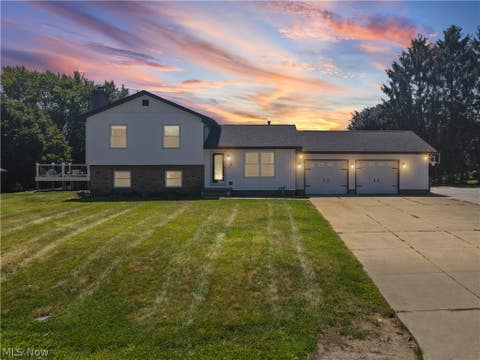 Homes For Sale - 1524 Hightower Drive<br/> Uniontown, OH 44685