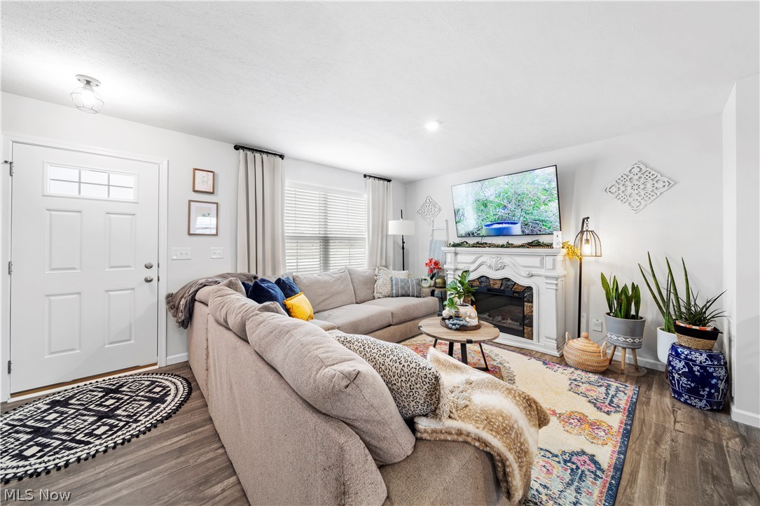 Encore Estates At Heisley Park - Residential