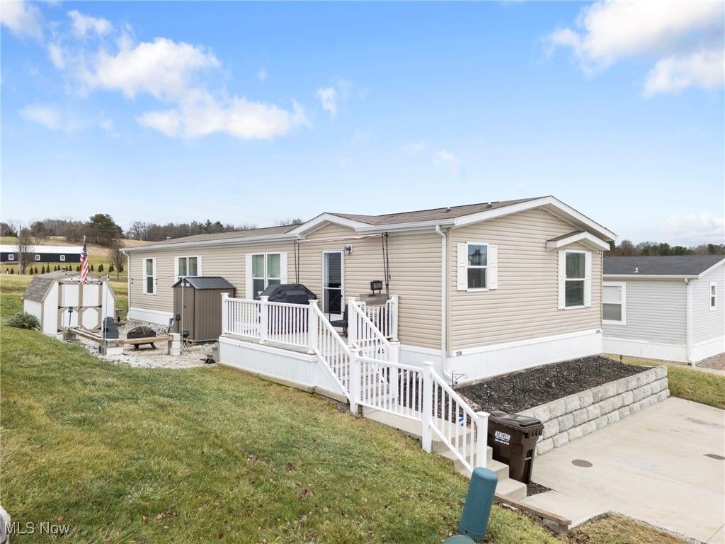 Photo of 6962 Foxwood Drive SW, Navarre, OH 44662 (MLS # 5183499)