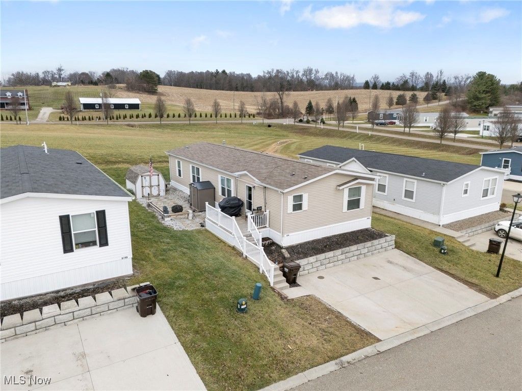Photo of 6962 Foxwood Drive SW, Navarre, OH 44662 (MLS # 5183499)