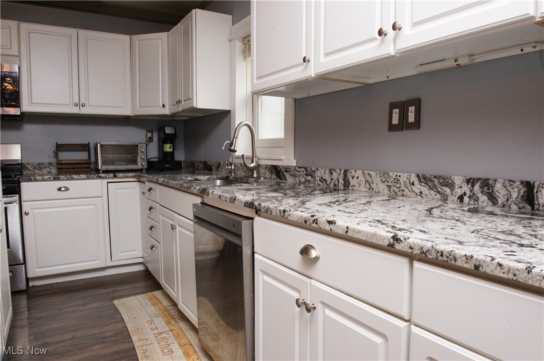 625 Bristol Champion Townline Road, Bristolville, Ohio image 13