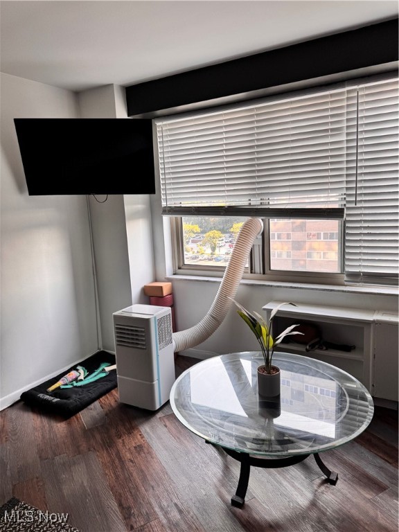 Marine Towers East Condo - Residential