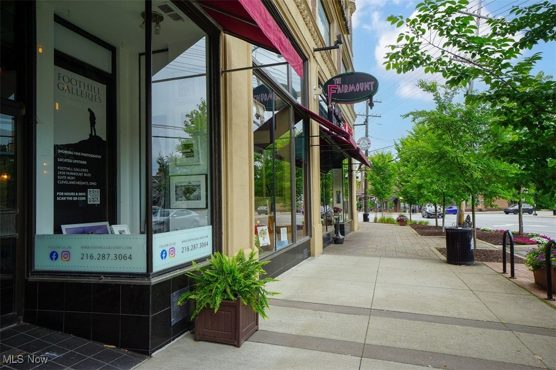 Kenilworth Gardens Condo - Residential