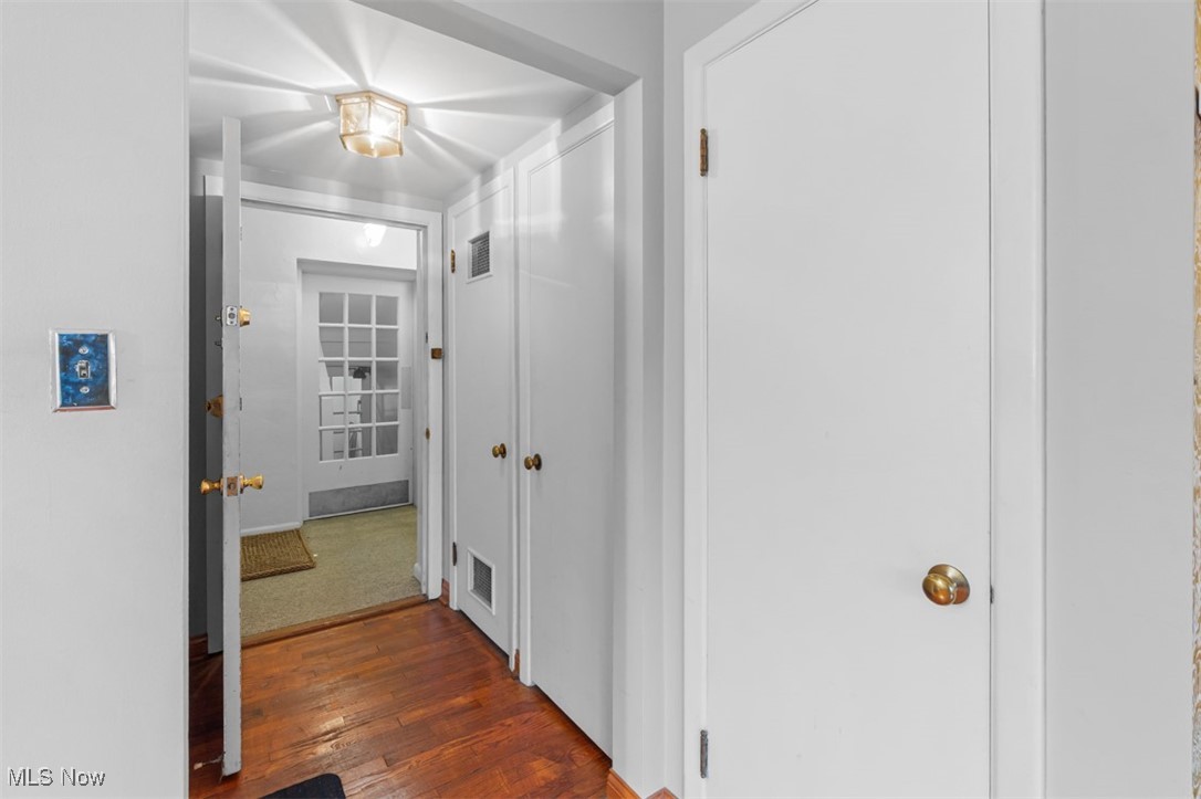 Kenilworth Gardens Condo - Residential