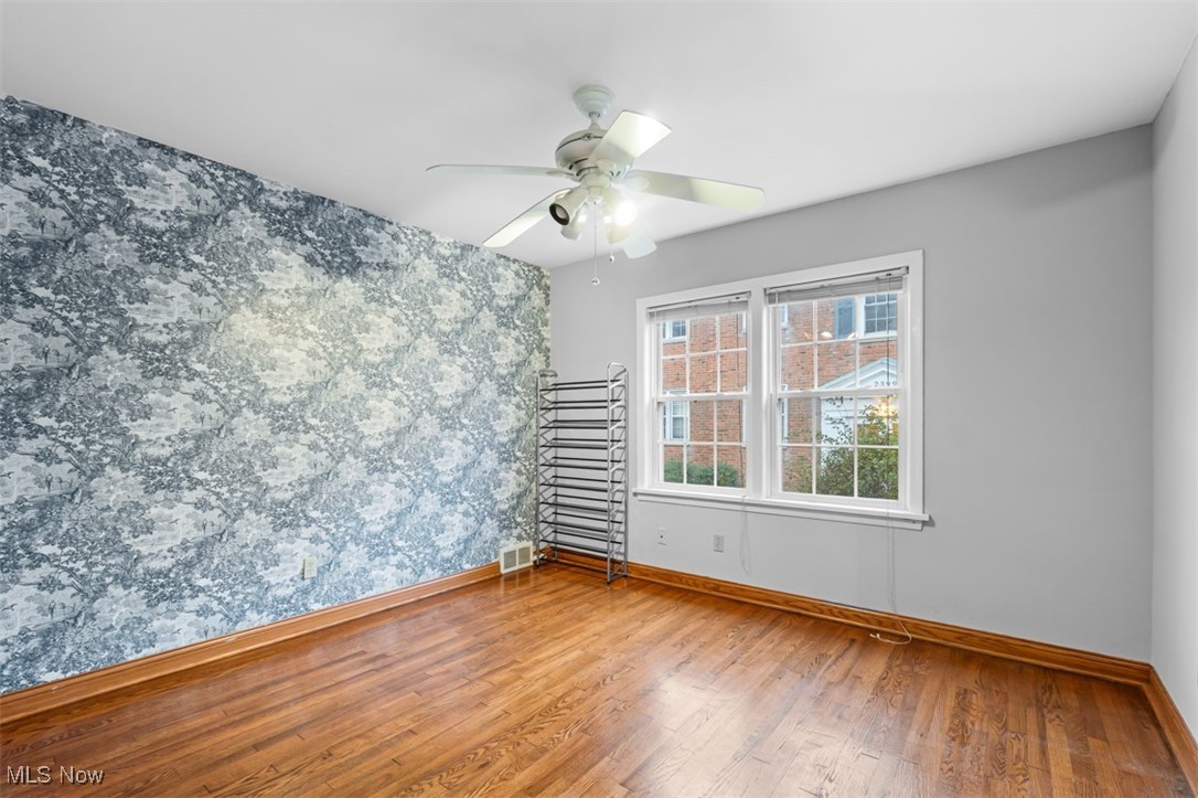 Kenilworth Gardens Condo - Residential