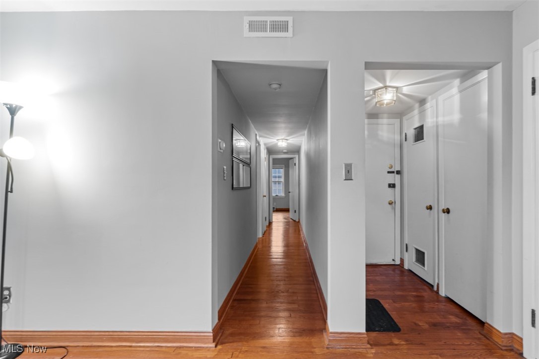 Kenilworth Gardens Condo - Residential