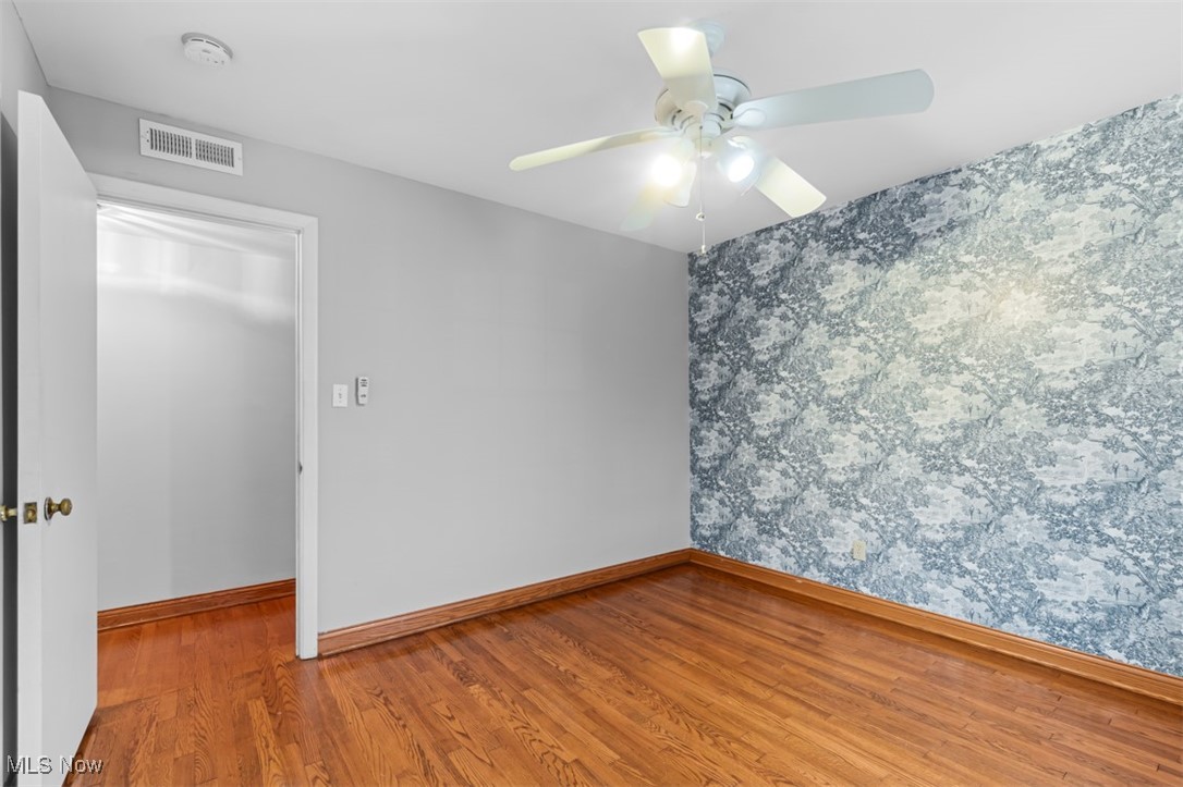 Kenilworth Gardens Condo - Residential