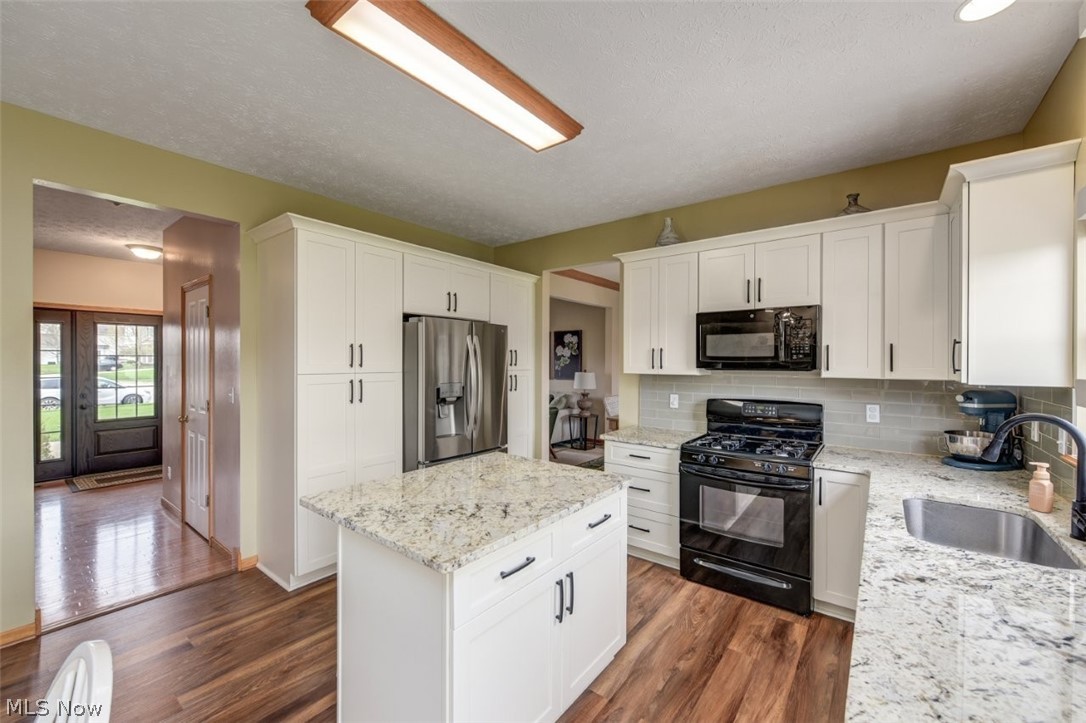 Golden Estate - Residential