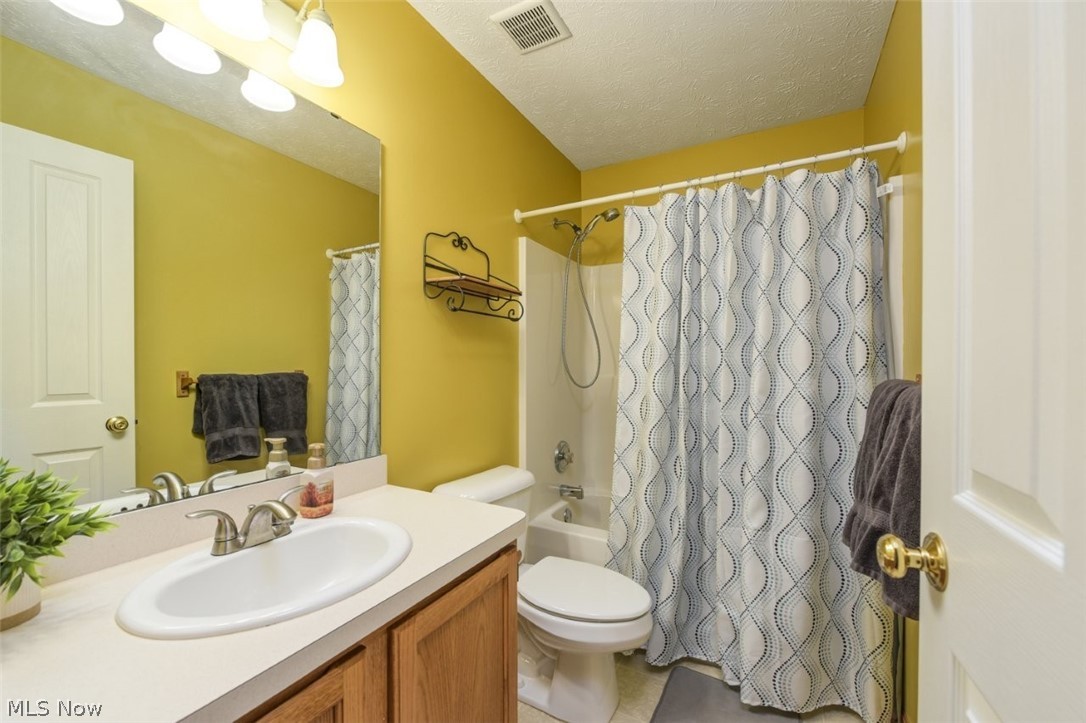 Golden Estate - Residential