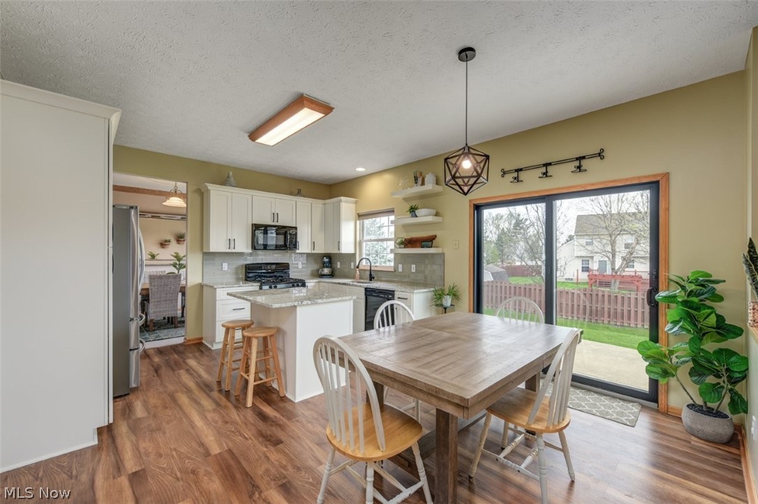 Golden Estate - Residential