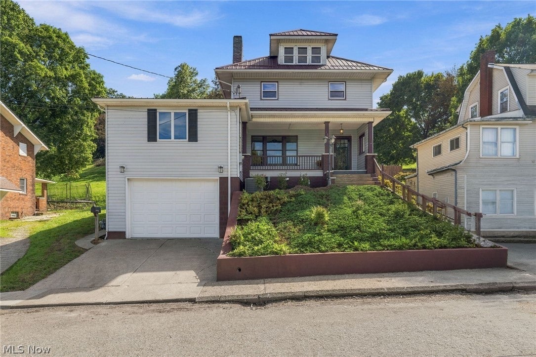 113 W 1st Street