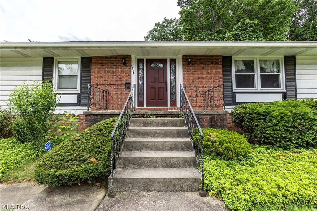 Photo of 1538 Bonita Drive, Akron, OH 44313 (MLS # 5220654)